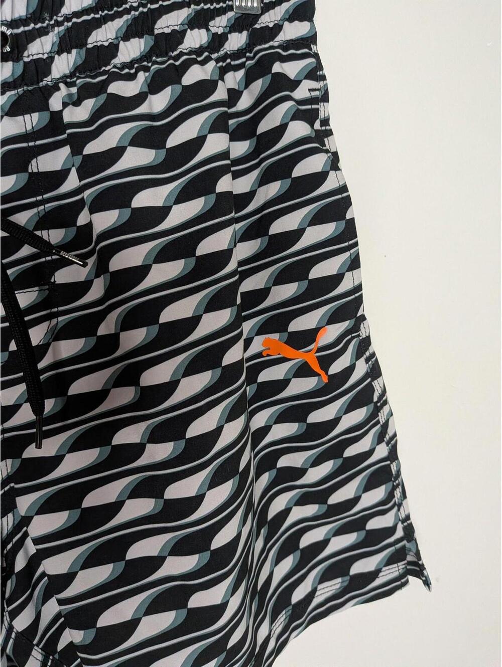 Puma Swim Shorts Mens Large Black Wave Stripe Elastic Waist Lined Trunks Pockets - Picture 2 of 8